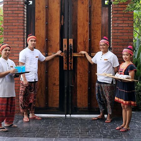 The Oriental Luxury Suites Alfonso Экстерьер фото